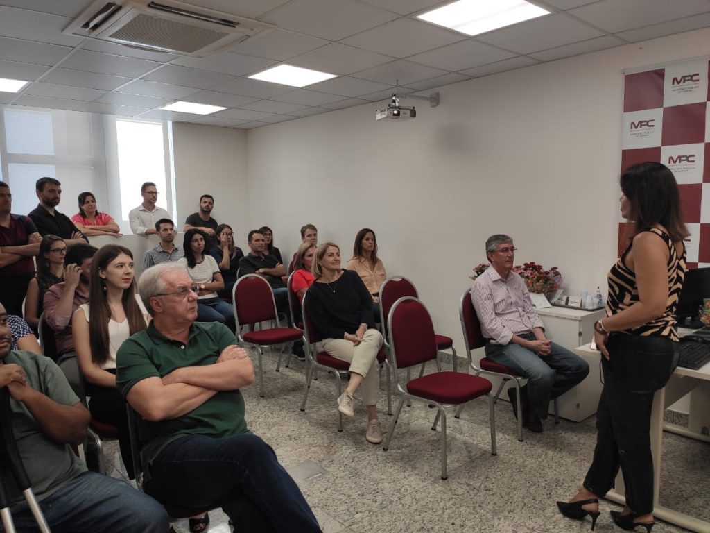 Reunião com os servidores do MPC/SC para apresentação do novo site do órgão