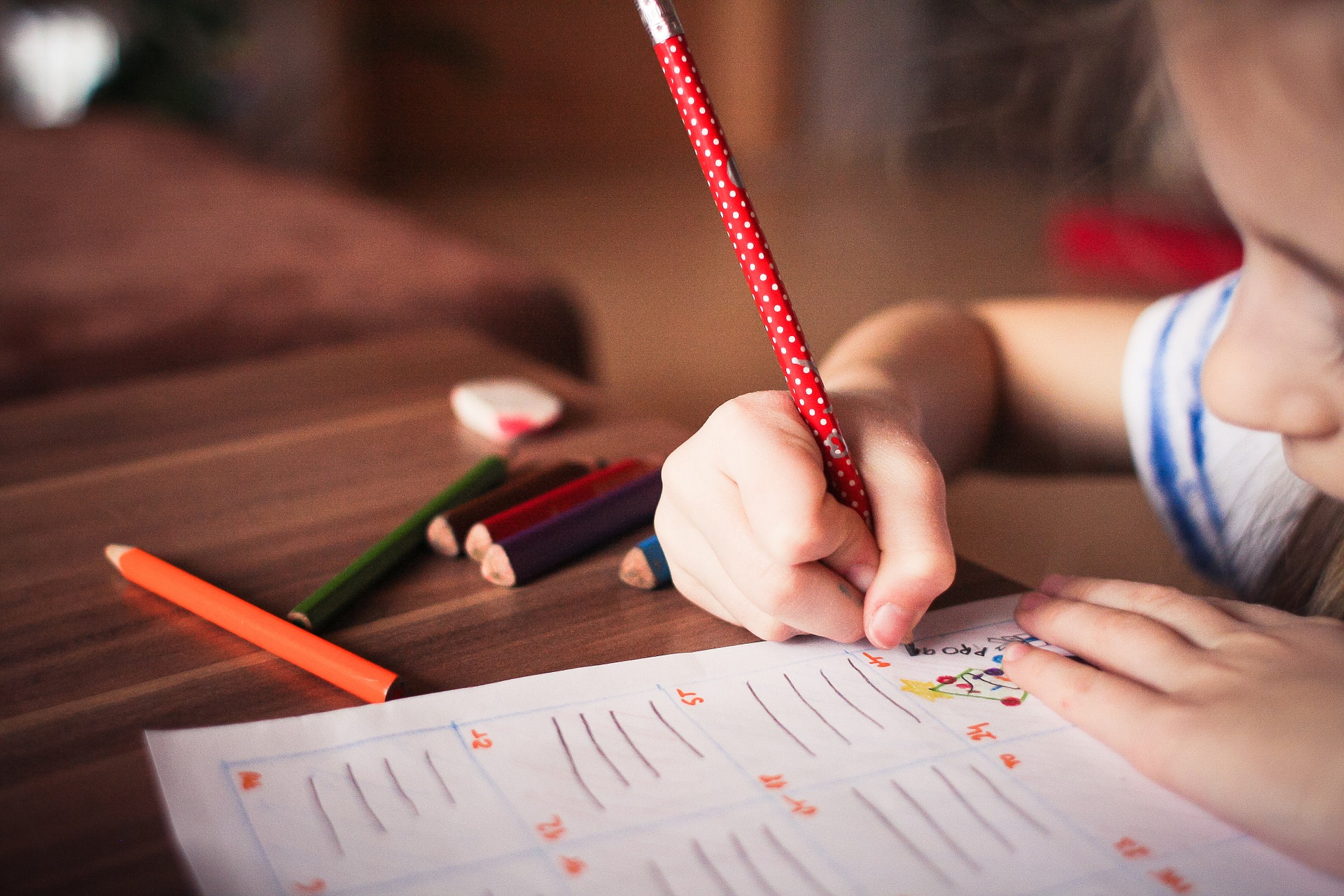 educação infantil criança sala de aula